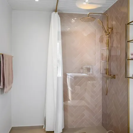 Heidl - 2km From The Sea By Interhome 펜션 *